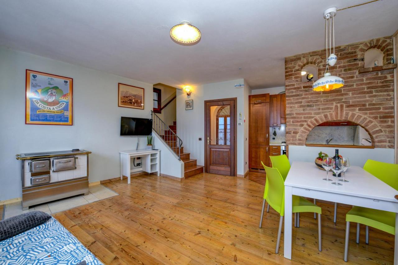 Вилла Casa Nel Borgo - Casa Oliva Tremosine Экстерьер фото